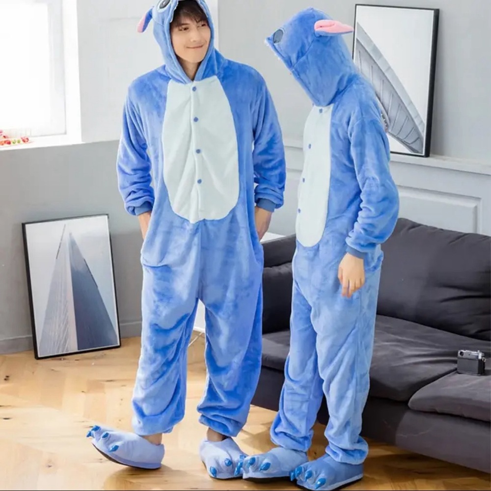 WORN-ONCE 2-Pack Stitch Flannel Costume Pajamas Couple Size S and XL